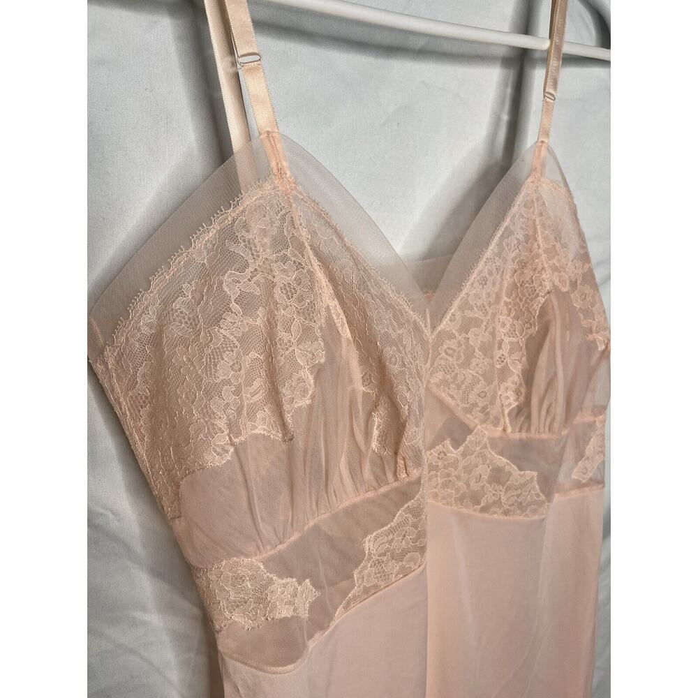 Pink Nylon Slip Chemise Lace Hem Lingerie Size XS Knee Length Vintage 50s 60s